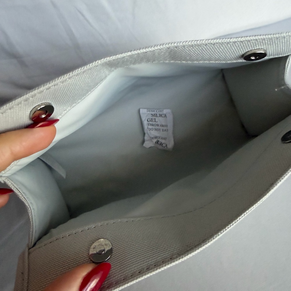Dior Cream Canvas Cosmetic Bag - Picture 3 of 4